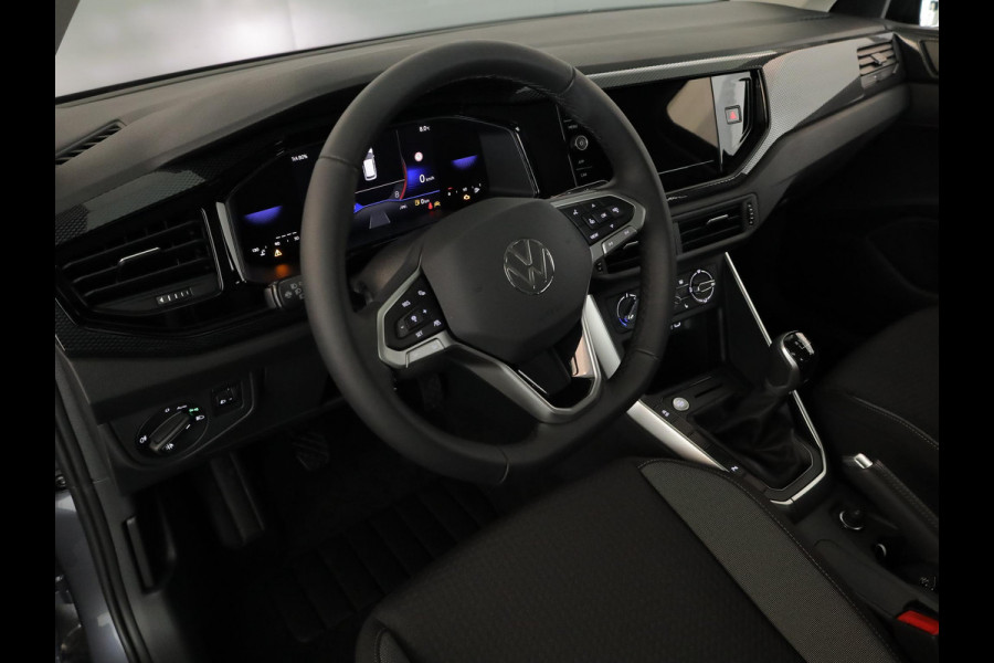 Volkswagen Polo GP Life Edition 1.0 95 pk 5 versn. Hand | 15" LM | Stoelverwarming | Camera |