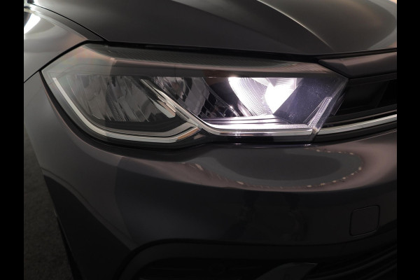 Volkswagen Polo GP Life Edition 1.0 95 pk 5 versn. Hand | 15" LM | Stoelverwarming | Camera |