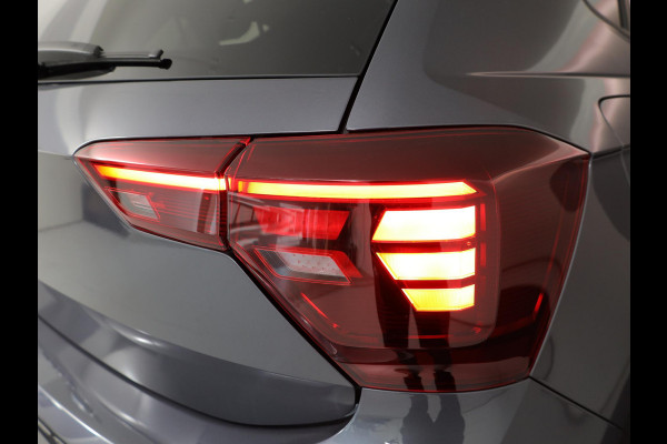 Volkswagen Polo GP Life Edition 1.0 95 pk 5 versn. Hand | 15" LM | Stoelverwarming | Camera |