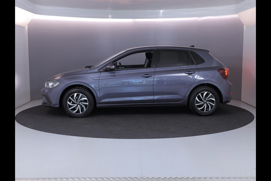 Volkswagen Polo GP Life Edition 1.0 95 pk 5 versn. Hand | 15" LM | Stoelverwarming | Camera |