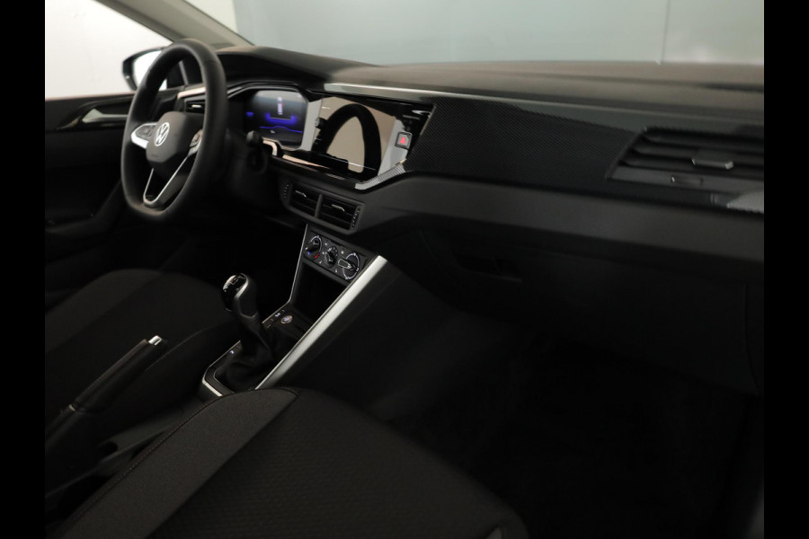 Volkswagen Polo GP Life Edition 1.0 95 pk 5 versn. Hand | 15" LM | Stoelverwarming | Camera |