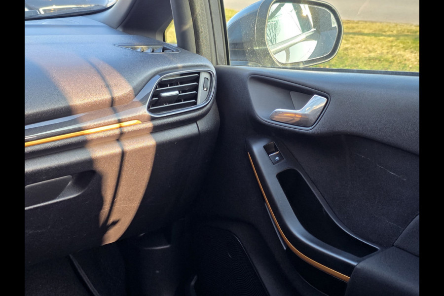 Ford Fiesta 1.0 EcoBoost X – CarPlay – Trekhaak – LED – Navi – Luxe uitvoering