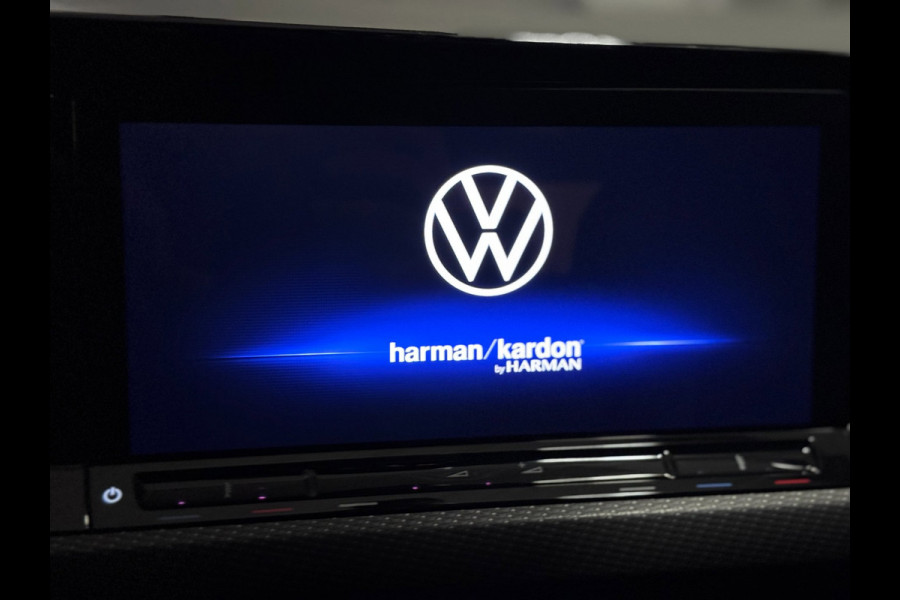 Volkswagen Golf 1.5 eTSI R-Line PANO | HARMAN KARDON | HEAD UP | IQ LIGHT
