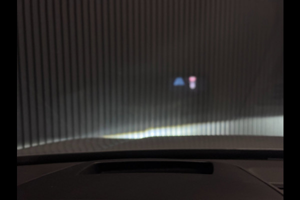 Volkswagen Golf 1.5 eTSI R-Line PANO | HARMAN KARDON | HEAD UP | IQ LIGHT