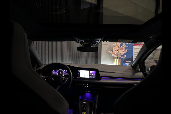 Volkswagen Golf 1.5 eTSI R-Line PANO | HARMAN KARDON | HEAD UP | IQ LIGHT