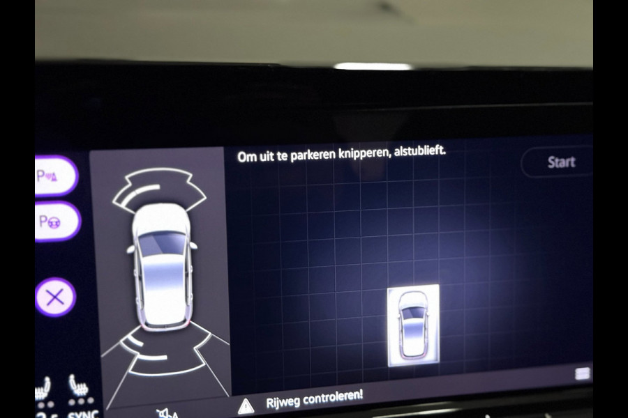 Volkswagen Golf 1.5 eTSI R-Line PANO | HARMAN KARDON | HEAD UP | IQ LIGHT