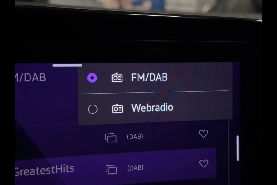 Volkswagen Golf 1.5 eTSI R-Line PANO | HARMAN KARDON | HEAD UP | IQ LIGHT