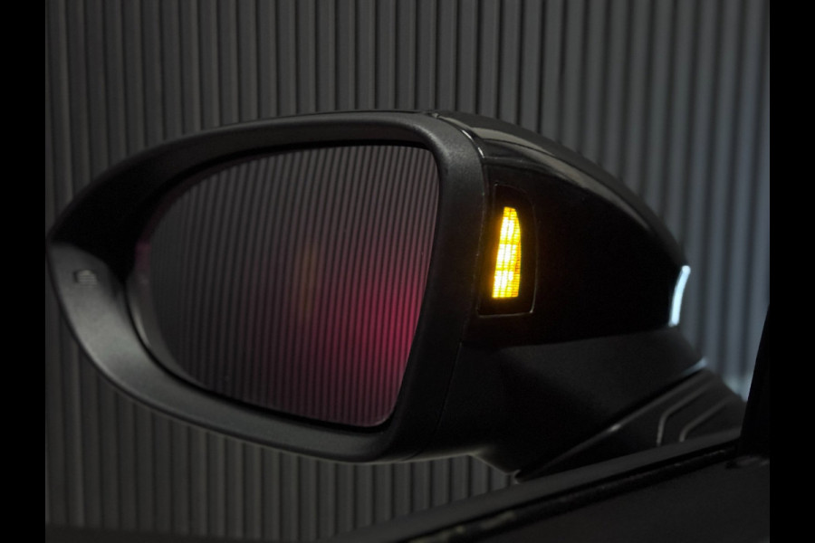 Volkswagen Golf 1.5 eTSI R-Line PANO | HARMAN KARDON | HEAD UP | IQ LIGHT