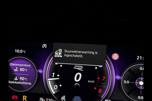 Volkswagen Golf 1.5 eTSI R-Line PANO | HARMAN KARDON | HEAD UP | IQ LIGHT