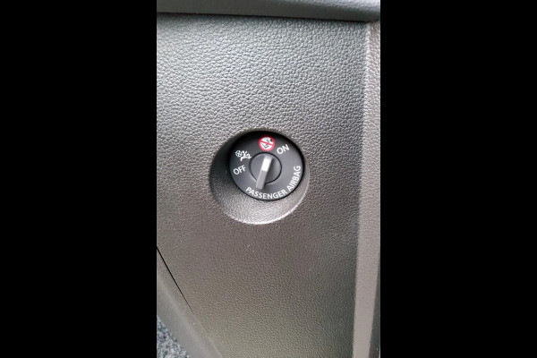 Renault Master 170.35 L3H2 - V-33-HXT - GESLOTEN - ZWART METALLIC - EURO 6