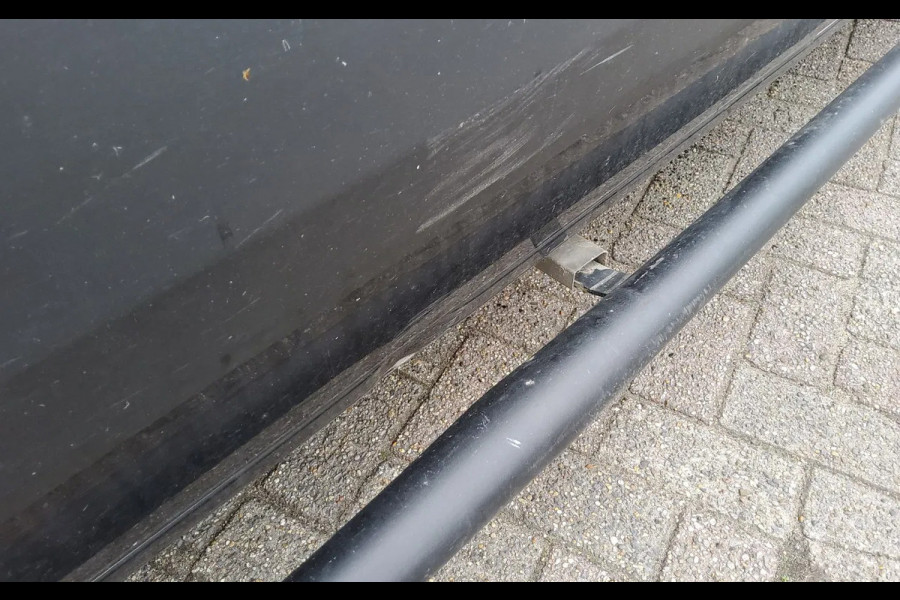 Renault Master 170.35 L3H2 - V-33-HXT - GESLOTEN - ZWART METALLIC - EURO 6