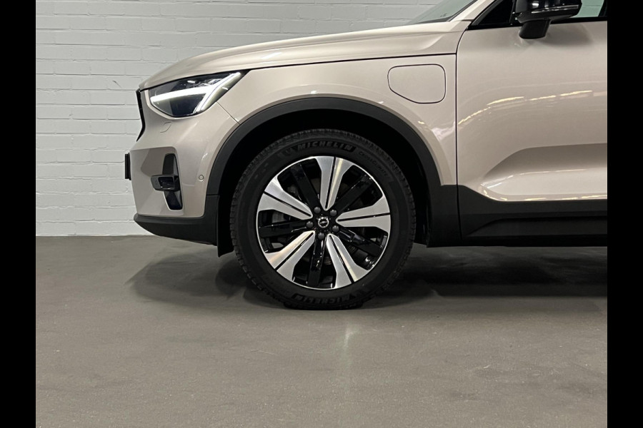 Volvo XC40 1.5 T5 Plug-in hybrid Ultimate Dark Open dak | Adapt. Cruise | 360 camera | Stuur-/stoelverwarming | Harman/Kardon | Leder | Carplay