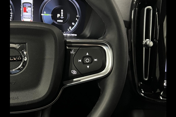 Volvo XC40 1.5 T5 Plug-in hybrid Ultimate Dark Open dak | Adapt. Cruise | 360 camera | Stuur-/stoelverwarming | Harman/Kardon | Leder | Carplay