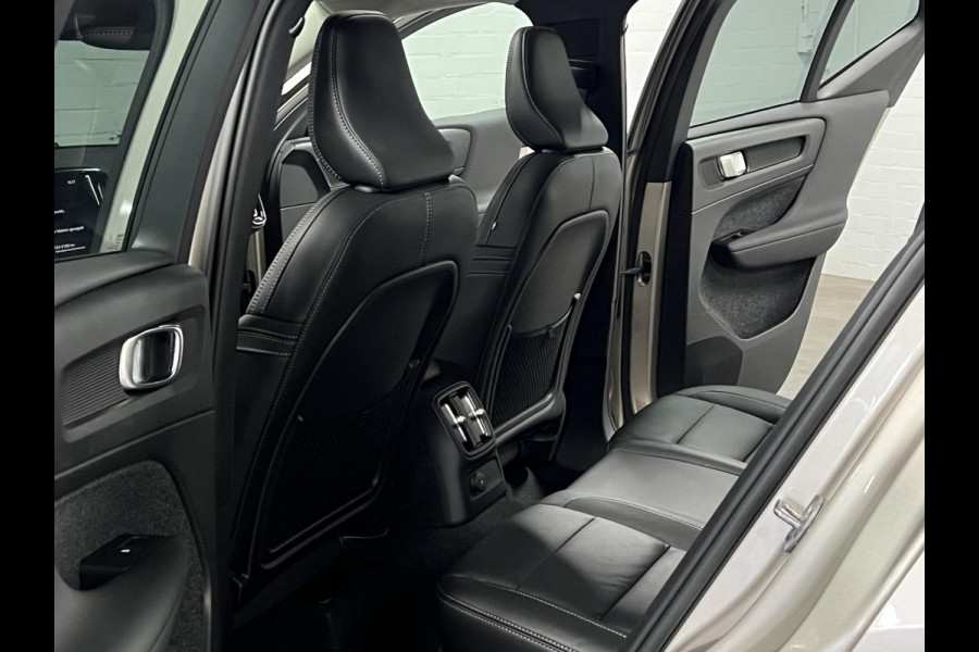 Volvo XC40 1.5 T5 Plug-in hybrid Ultimate Dark Open dak | Adapt. Cruise | 360 camera | Stuur-/stoelverwarming | Harman/Kardon | Leder | Carplay