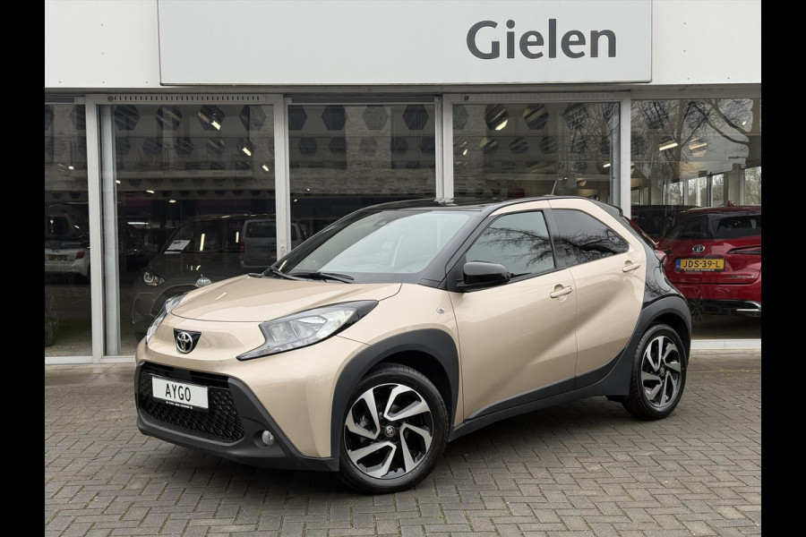 Toyota Aygo X 1.0 VVT-i MT Pulse Bi-tone | Ginger beige, 17 inch, Privacy glass, Apple CarPlay/Android auto, Airconditioning, Parkeercamera
