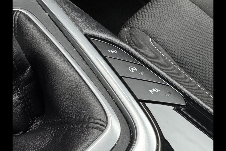 Ford S-Max 1.5 Titanium 7p. STOELVERWARMING | NAVI | TREKHAAK