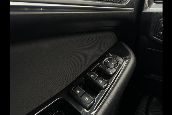 Ford S-Max 1.5 Titanium 7p. STOELVERWARMING | NAVI | TREKHAAK