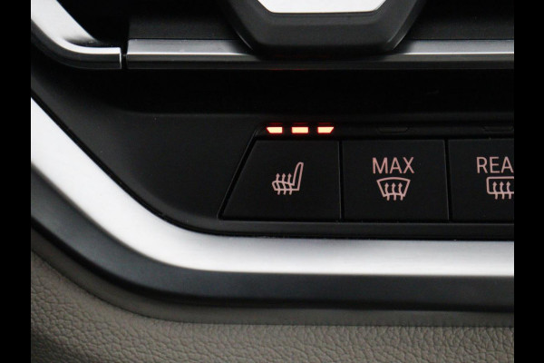 BMW 4 Serie Gran Coupé 420i Edition Plus | Trekhaak | Stoelverwarming | Memory | Carplay | Leder | Navigatie | Camera | Achterbankverwarming | Keyless | Full LED | Sportstoelen