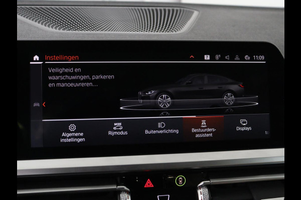 BMW 4 Serie Gran Coupé 420i Edition Plus | Trekhaak | Stoelverwarming | Memory | Carplay | Leder | Navigatie | Camera | Achterbankverwarming | Keyless | Full LED | Sportstoelen