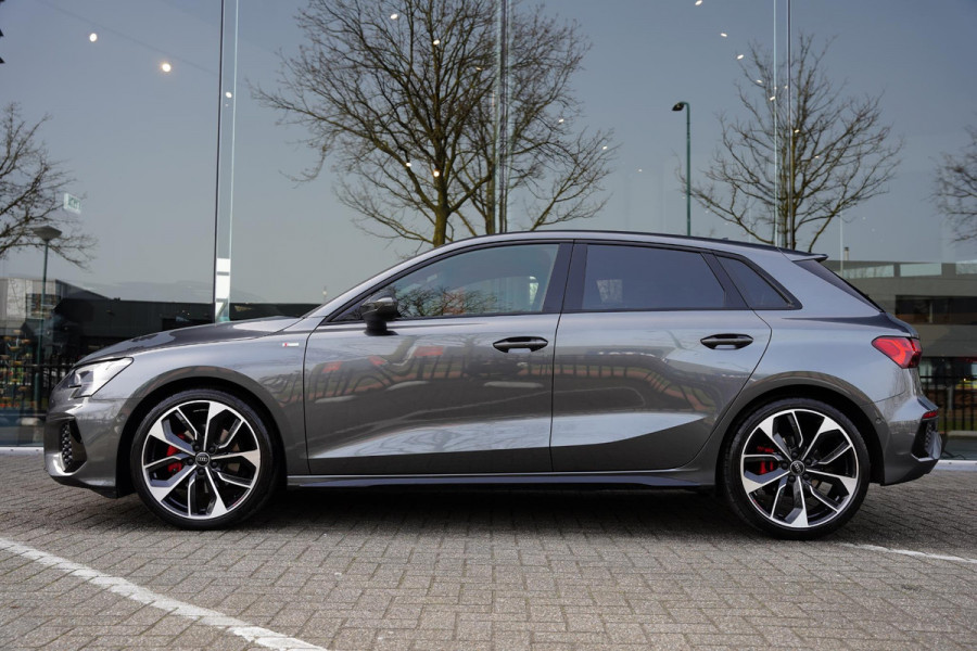 Audi A3 Sportback 35 TFSI S edition / B&O / RS-Seats / Panorama Dak