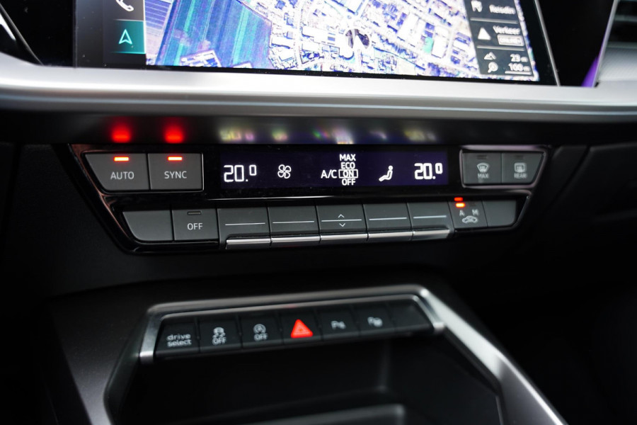 Audi A3 Sportback 35 TFSI S edition / B&O / RS-Seats / Panorama Dak