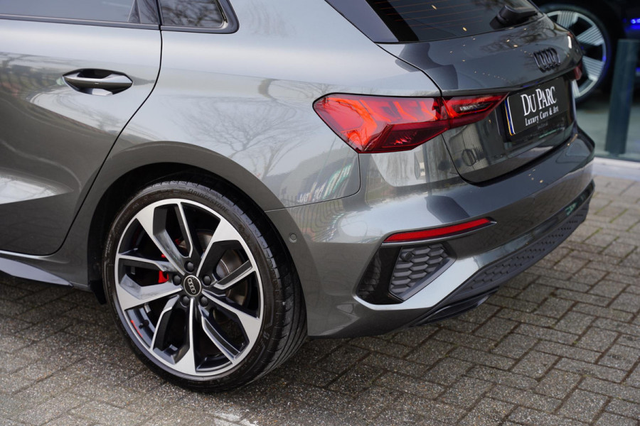 Audi A3 Sportback 35 TFSI S edition / B&O / RS-Seats / Panorama Dak