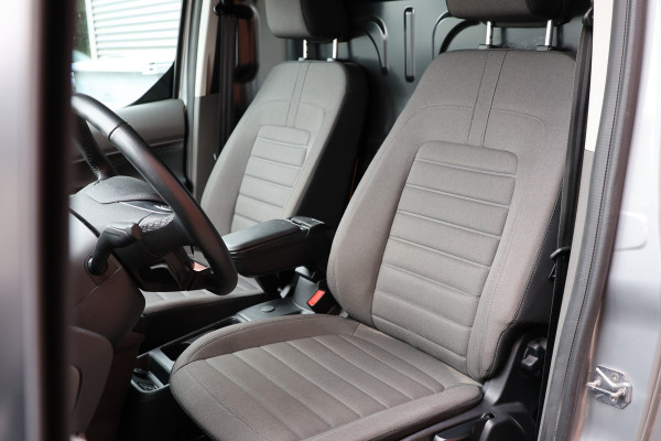 Ford Transit Connect 1.5 EcoBlue L2 120 PK Limited AUT | Bi-Xenon | Camera | CarPlay | Navigatie | Climatronic | Inklapbare spiegels | Trekhaak | DAB | NL Auto | NAP Logisch | Nieuwe APK | Euro 6