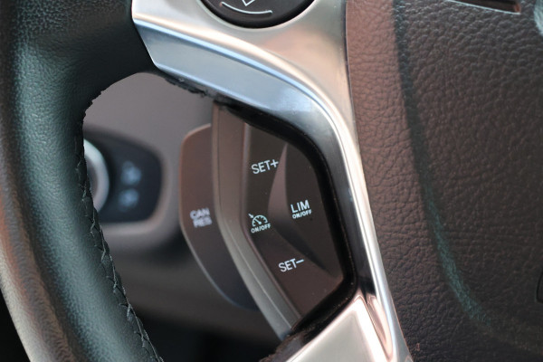 Ford Transit Connect 1.5 EcoBlue L2 120 PK Limited AUT | Bi-Xenon | Camera | CarPlay | Navigatie | Climatronic | Inklapbare spiegels | Trekhaak | DAB | NL Auto | NAP Logisch | Nieuwe APK | Euro 6