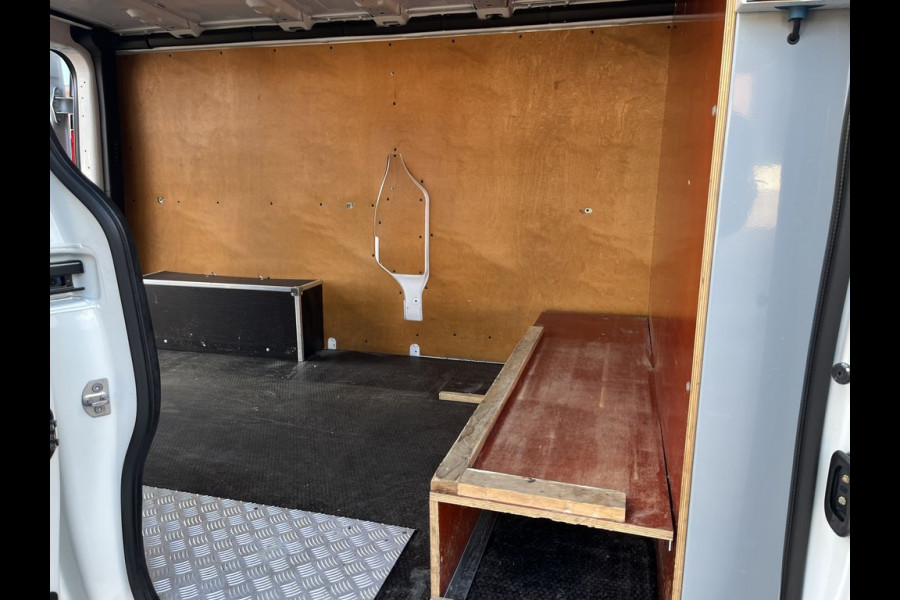 Renault Trafic 2.0 dCi 120pk E6 L2 Comfort 3p Lease €287 p/m, Trekhaak, Imperiaal, Airco, Navi, Camera, PDC, Led, Cruise controle, Onderhoudshistorie aanwezig