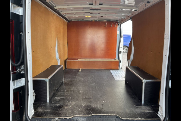 Renault Trafic 2.0 dCi 120pk E6 L2 Comfort 3p Lease €287 p/m, Trekhaak, Imperiaal, Airco, Navi, Camera, PDC, Led, Cruise controle, Onderhoudshistorie aanwezig