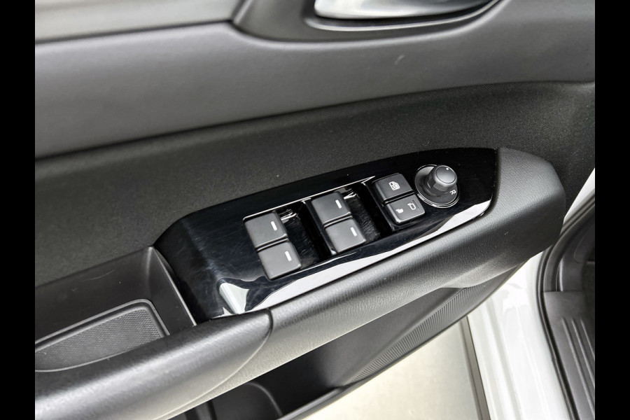 Mazda CX-5 2.0 SkyActiv-G 165 TS EXPORT PRICE!/ LEES TEKST (Navi, Trekhaak, Climate Con, Cruise Con, Etc)