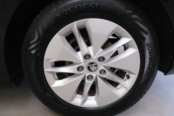 Škoda Octavia Combi 1.0 e-TSI Ambition Automaat - N.A.P. Airco, Cruise, Navi, PDC, Carplay, Virtual Cockpit.