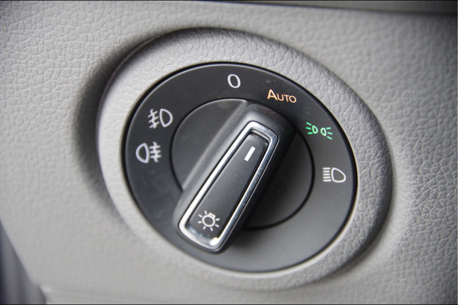 MAN TGE 3.180 35 2.0 177PK AUT. 3-ZITS, LED, TREKHAAK, GEV. STOEL, CAMERA, CRUISE, AIRCO, PARKEERSENSOREN, CARPLAY