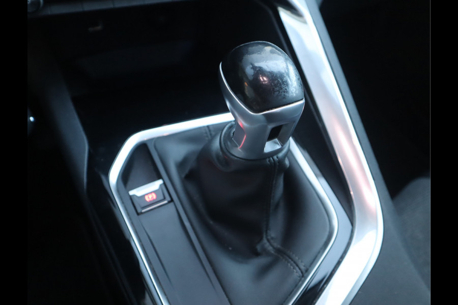 Peugeot 3008 1.2 PureTech Allure Nieuwe D-riem/ All-season banden/ Keurige auto