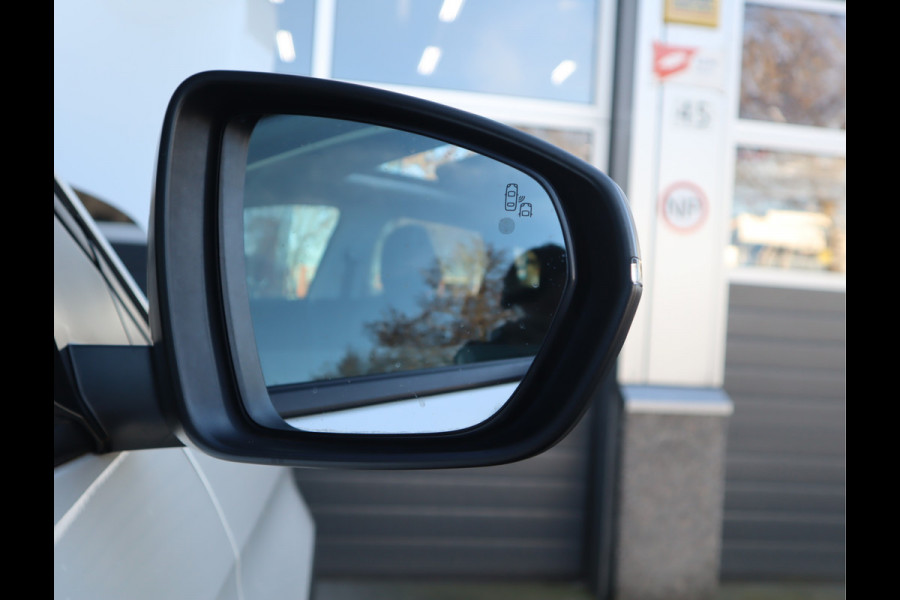 Peugeot 3008 1.2 PureTech Allure Nieuwe D-riem/ All-season banden/ Keurige auto