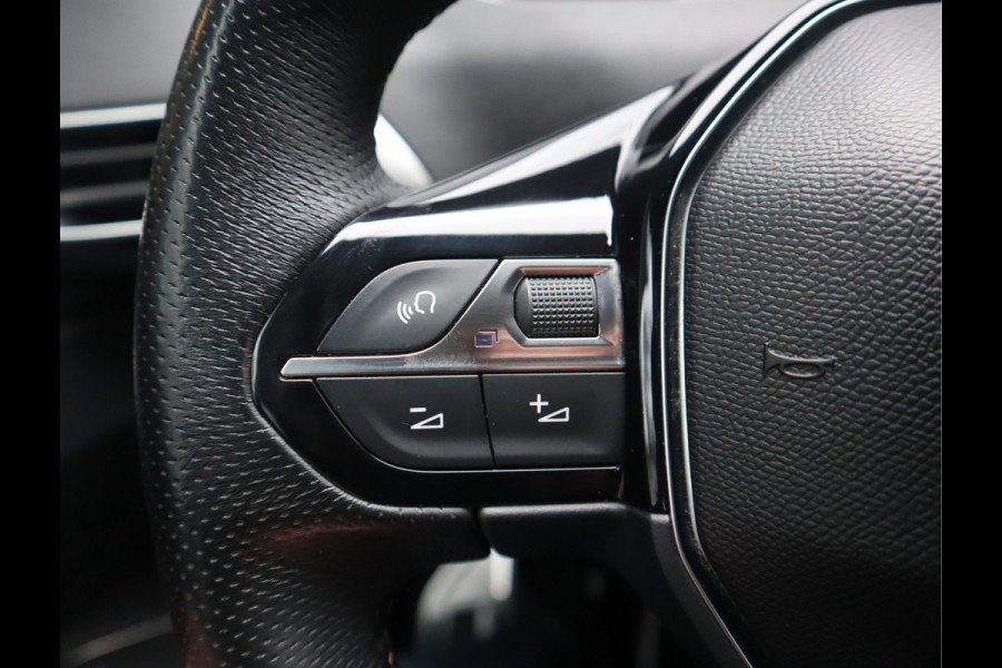 Peugeot 3008 1.2 PureTech GT Line Navi /Trekh / Pdc / Keyless / Stoelverw / Cruise / Carplay  Recent D-riem verv !