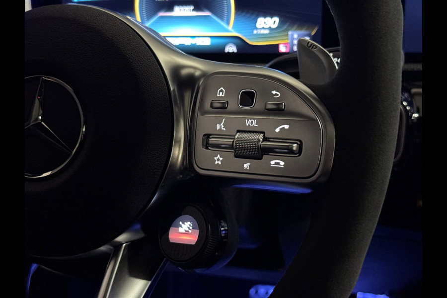 Mercedes-Benz CLA-Klasse Shooting Brake AMG 45 S 4MATIC+ PANO | SCHAALSTOELEN | BURMESTER | HUD