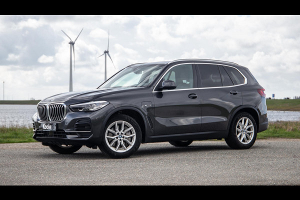 BMW X5 xDrive45e CARPLAY  / CAMERA / DEALER ONDERHOUDEN / BRUIN LEER / STOELVERWARMING