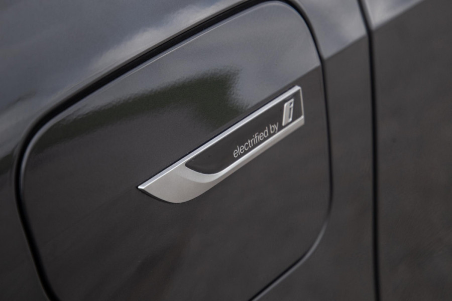 BMW X5 xDrive45e CARPLAY  / CAMERA / DEALER ONDERHOUDEN / BRUIN LEER / STOELVERWARMING