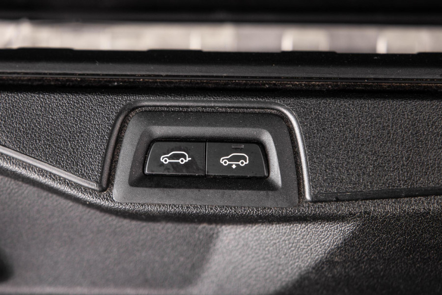 BMW X5 xDrive45e CARPLAY  / CAMERA / DEALER ONDERHOUDEN / BRUIN LEER / STOELVERWARMING