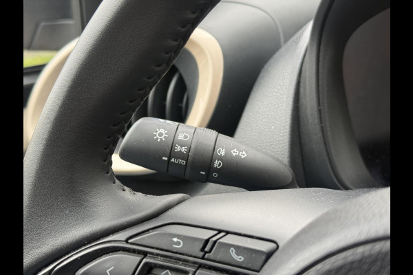 Toyota Aygo X 1.0 VVT-i MT Pulse Bi-tone | Ginger beige, 17 inch, Privacy glass, Apple CarPlay/Android auto, Airconditioning, Parkeercamera