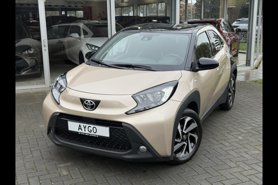 Toyota Aygo X 1.0 VVT-i MT Pulse Bi-tone | Ginger beige, 17 inch, Privacy glass, Apple CarPlay/Android auto, Airconditioning, Parkeercamera