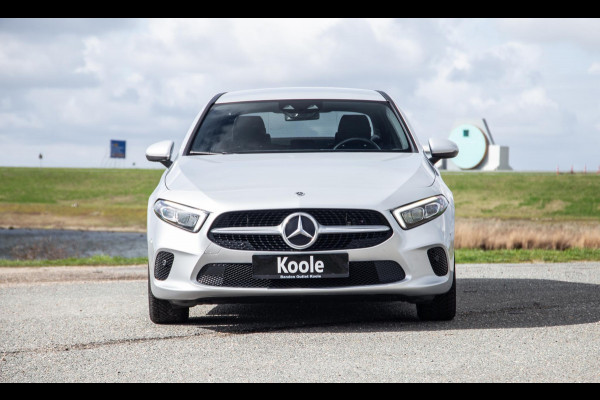 Mercedes-Benz A-Klasse 250 e Business Solution Luxury Limited CARPLAY / LEER / CAMERA / AUTOMAAT