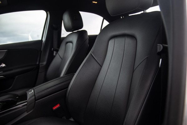 Mercedes-Benz A-Klasse 250 e Business Solution Luxury Limited CARPLAY / LEER / CAMERA / AUTOMAAT