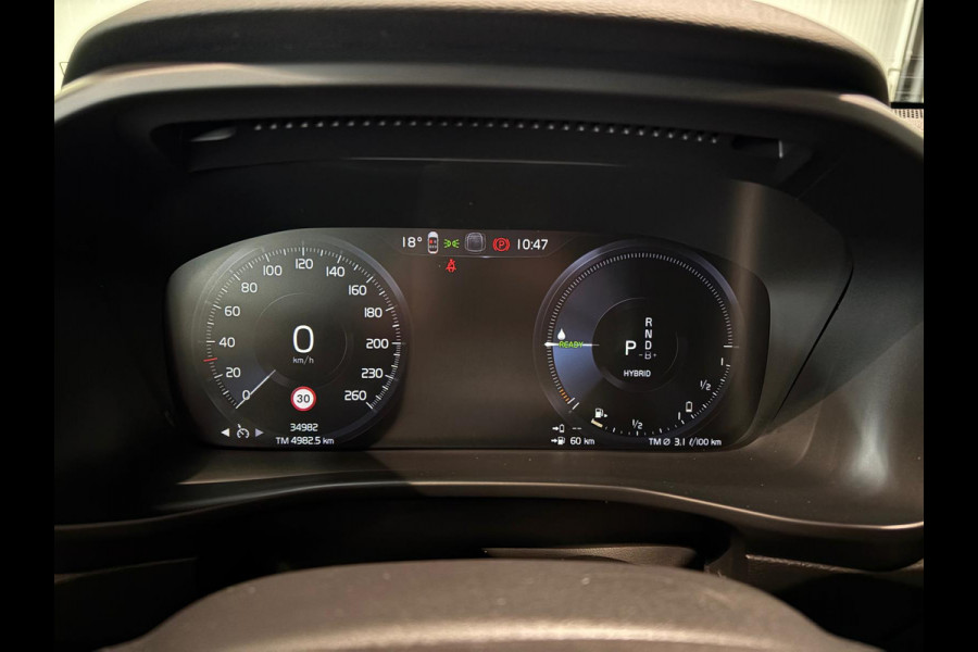 Volvo XC40 T4 Aut. Plug-in Hybrid Plus Dark Stoel+Stuurverwarming Parkeercamera 211pk