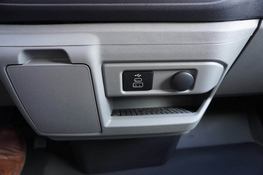 Ford Transit Custom 320L 2.0 TDCI 170PK L2H1 Limited Automaat Climate | Adap.Cruise | Navi | Camera