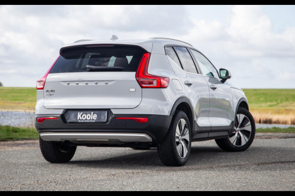 Volvo XC40 1.5 T4 Recharge Inscription AUTOMAAT / PLUG IN HYBRID / NAVI / STOELVERWARMING / CAMERA