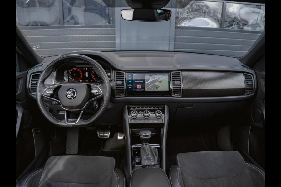 Škoda Kodiaq 1.5 TSI Sportline Business Panoramadak|Trekhaak|Stoelverwarming|Memory|Camera