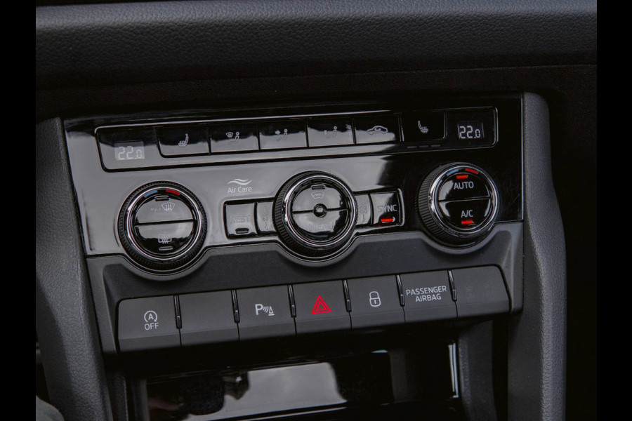 Škoda Kodiaq 1.5 TSI Sportline Business Panoramadak|Trekhaak|Stoelverwarming|Memory|Camera