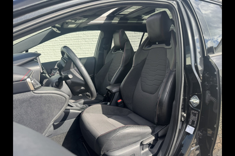 Toyota Corolla Touring Sports 2.0 Hybrid GR-Sport Plus Panorama dak 18" velgen Camera JBL Dodehoek detectie